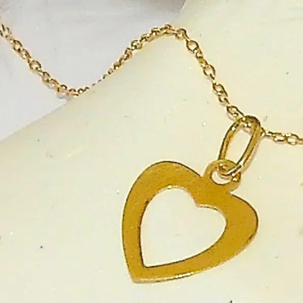 ViLouDrey Pendentif coeur ajouré or 2.webp