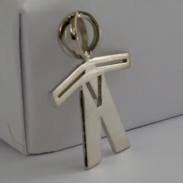 ViLouDrey BODY boy argent pendentif V 4.webp