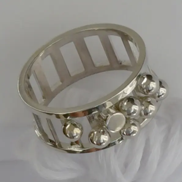 ViLouDrey Hurry Up bague M 5.webp