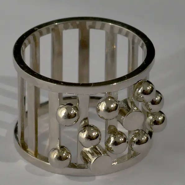 ViLouDrey Hurry Up bague XL 1.webp
