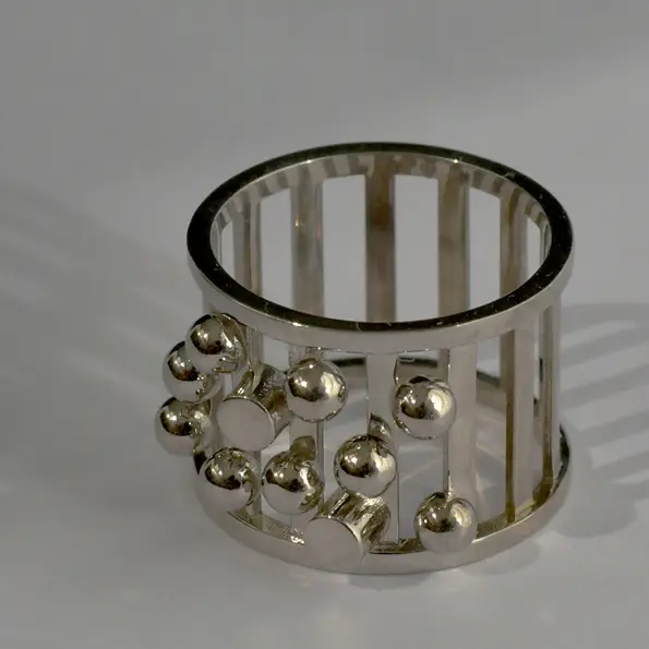 ViLouDrey Hurry Up bague XL 2.webp